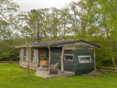 Off grid holidays in the UK for for under £20pppn